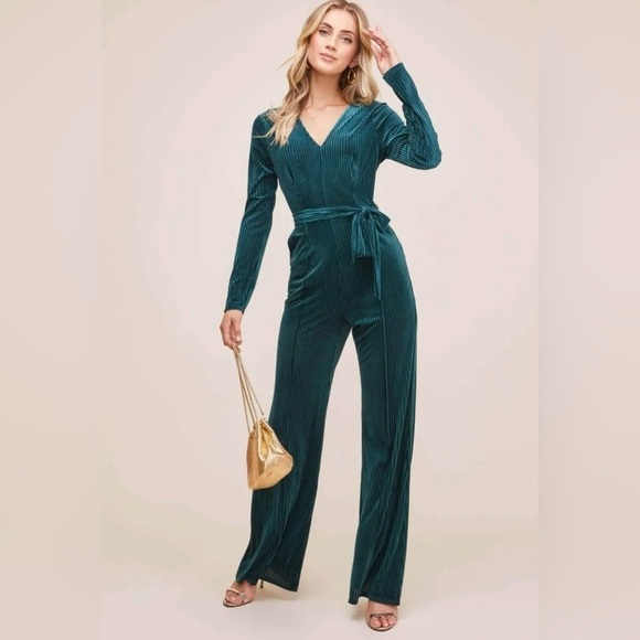 ASTR The Label Velvet Ribbed Textured Jumpsuit in Spruce Green Size XS - Picture 1 of 11